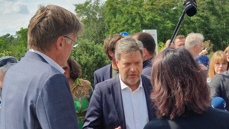Das Bild zeigt eine Gruppe Menschen.