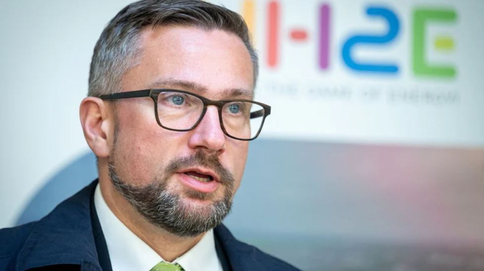 Man sieht Sachsens Wirtschaftsminister Martin Dulig