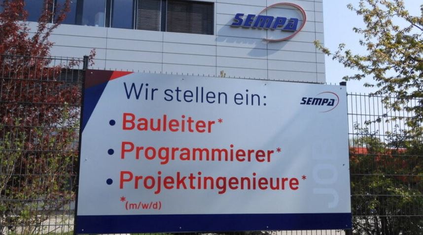 Man sieht eine Stellenanzeige von der Firma Sempa Systems