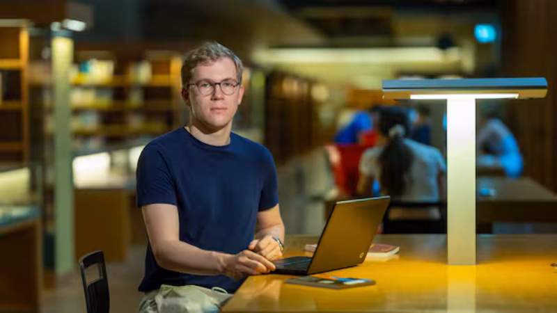 Seit M&auml;rz sucht Masterabsolvent Hagen Berning nach einem Job - bisher ohne Erfolg. Wie ihm geht es aktuell immer mehr Studienabsolventen in Sachsen.
Quelle: Thomas Kretschel