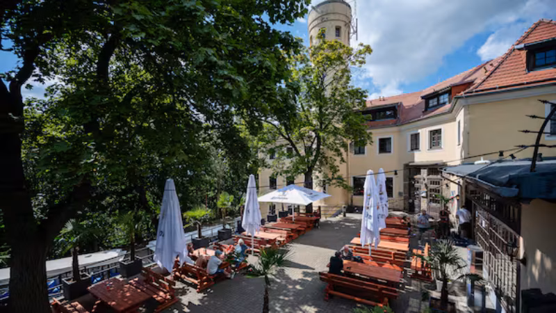 Ab August wird der Biergarten auf der Landeskrone geschlossen sein.
Quelle: Paul Glaser/glaserfotografie.de