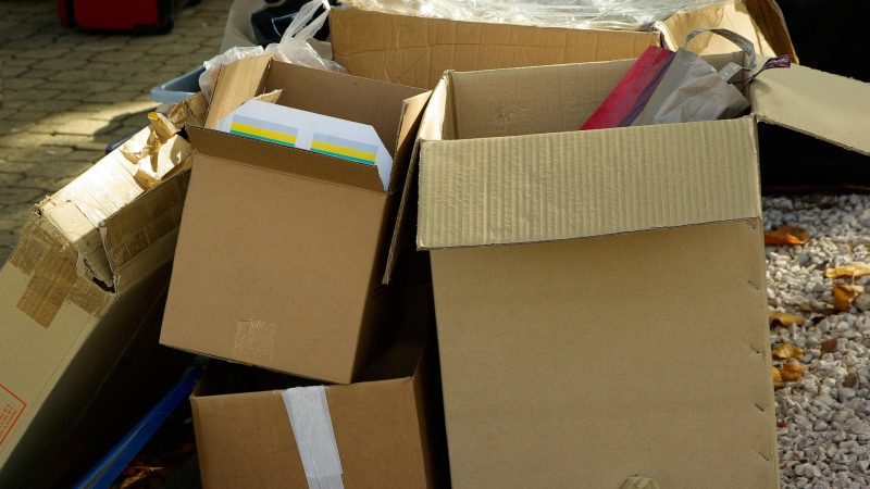 Verpackungsm&uuml;ll. Abbildung via Pixabay jackmac34